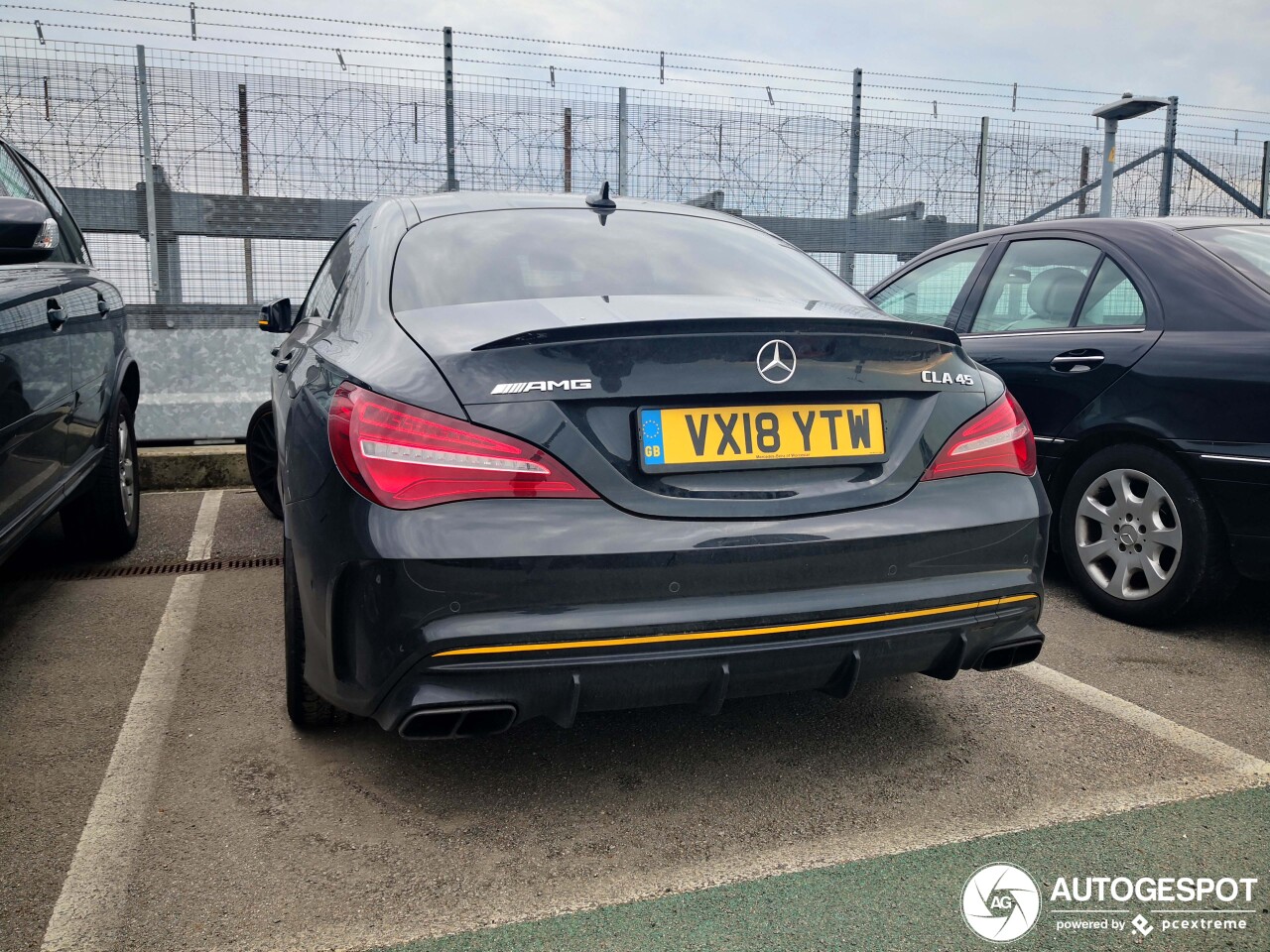 Mercedes-AMG CLA 45 C117 Yellow Night Edition