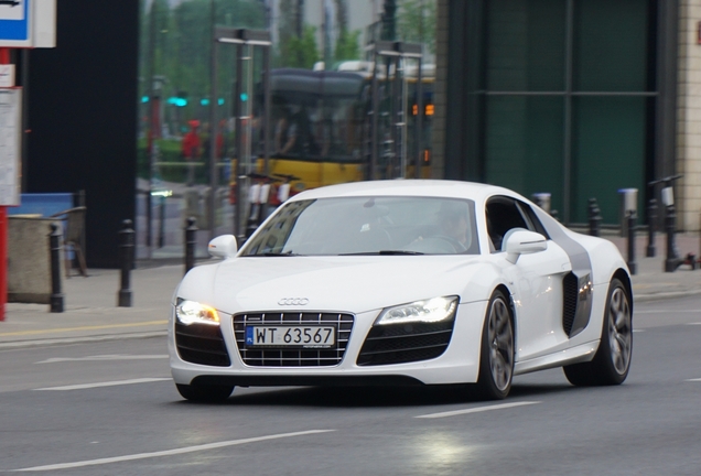 Audi R8 V10