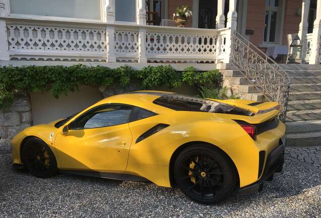 Ferrari 488 Pista