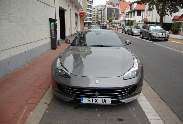 Ferrari GTC4Lusso