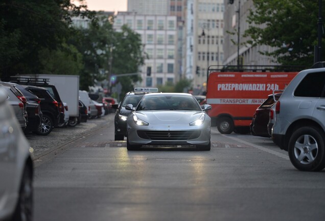 Ferrari GTC4Lusso