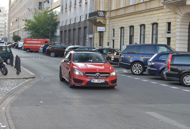 Mercedes-Benz CLA 45 AMG C117