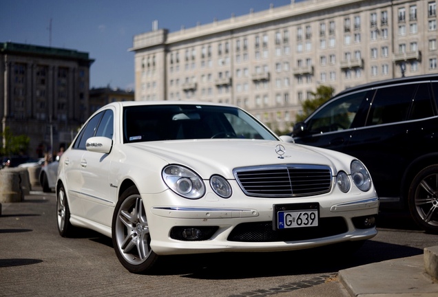 Mercedes-Benz E 55 AMG