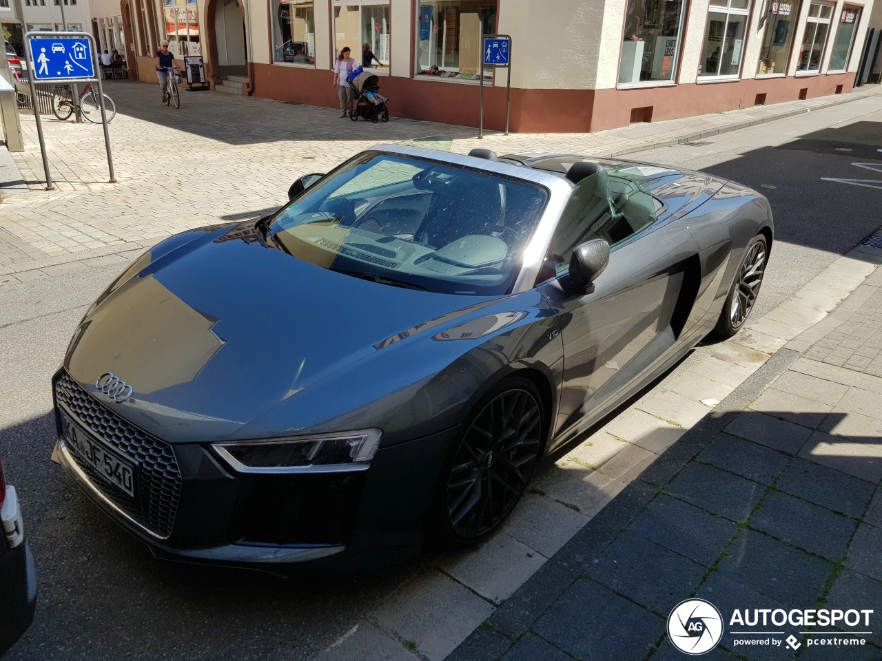 Audi R8 V10 Spyder 2016