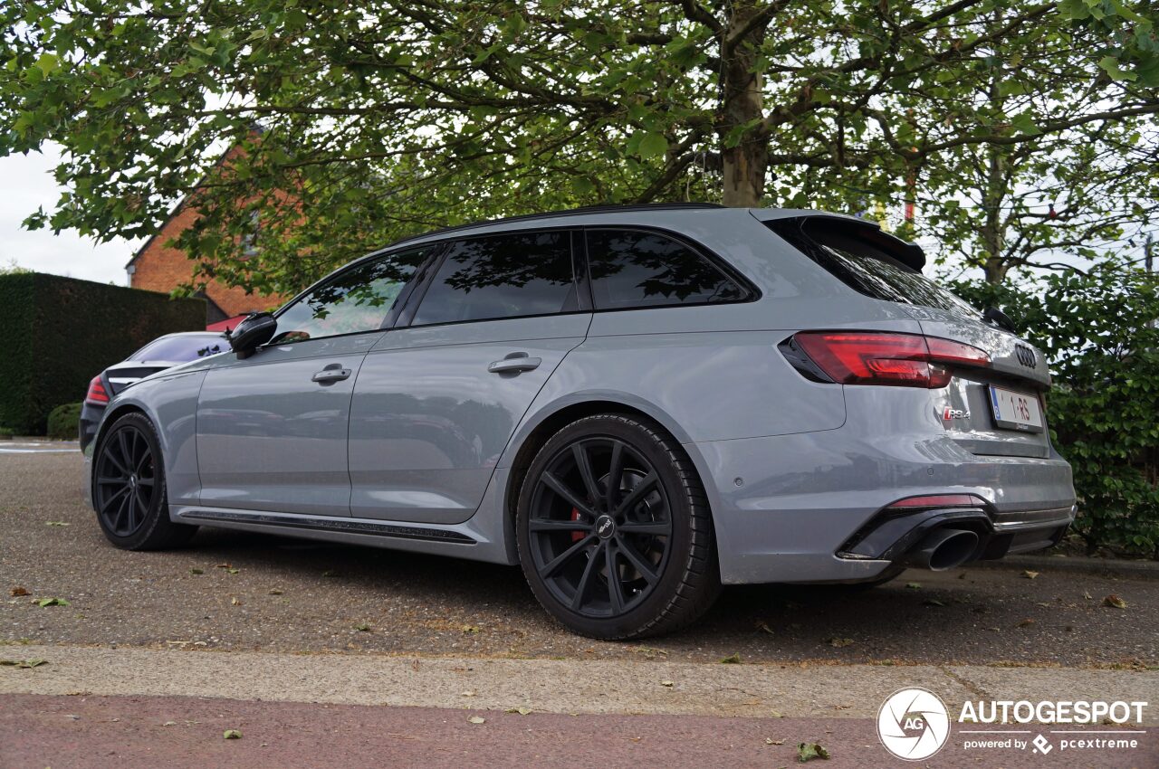 Audi RS4 Avant B9