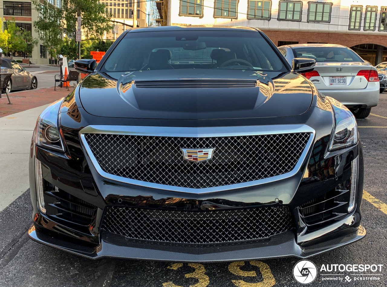 Cadillac CTS-V 2015