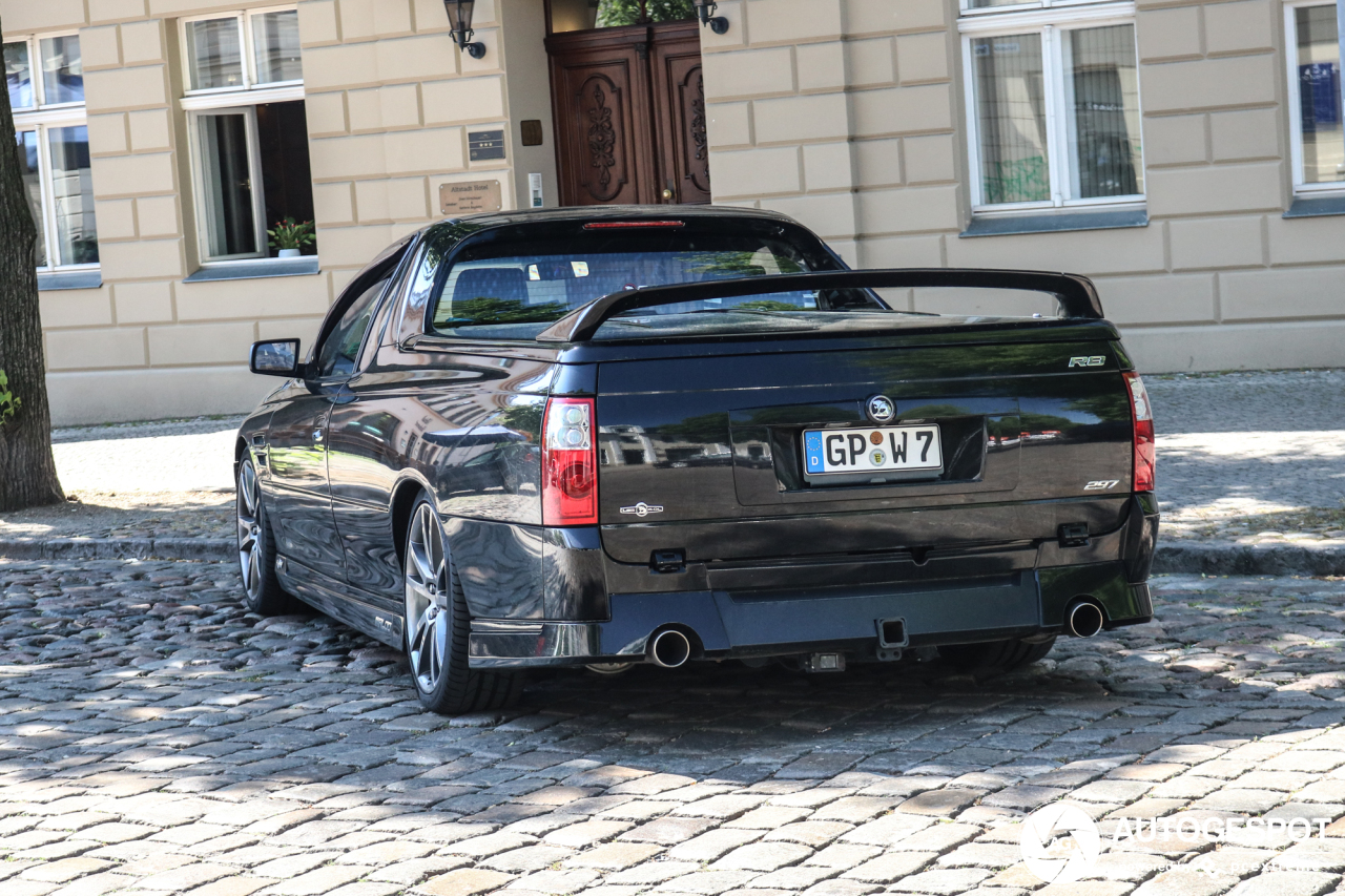 Holden HSV Z Series Maloo R8