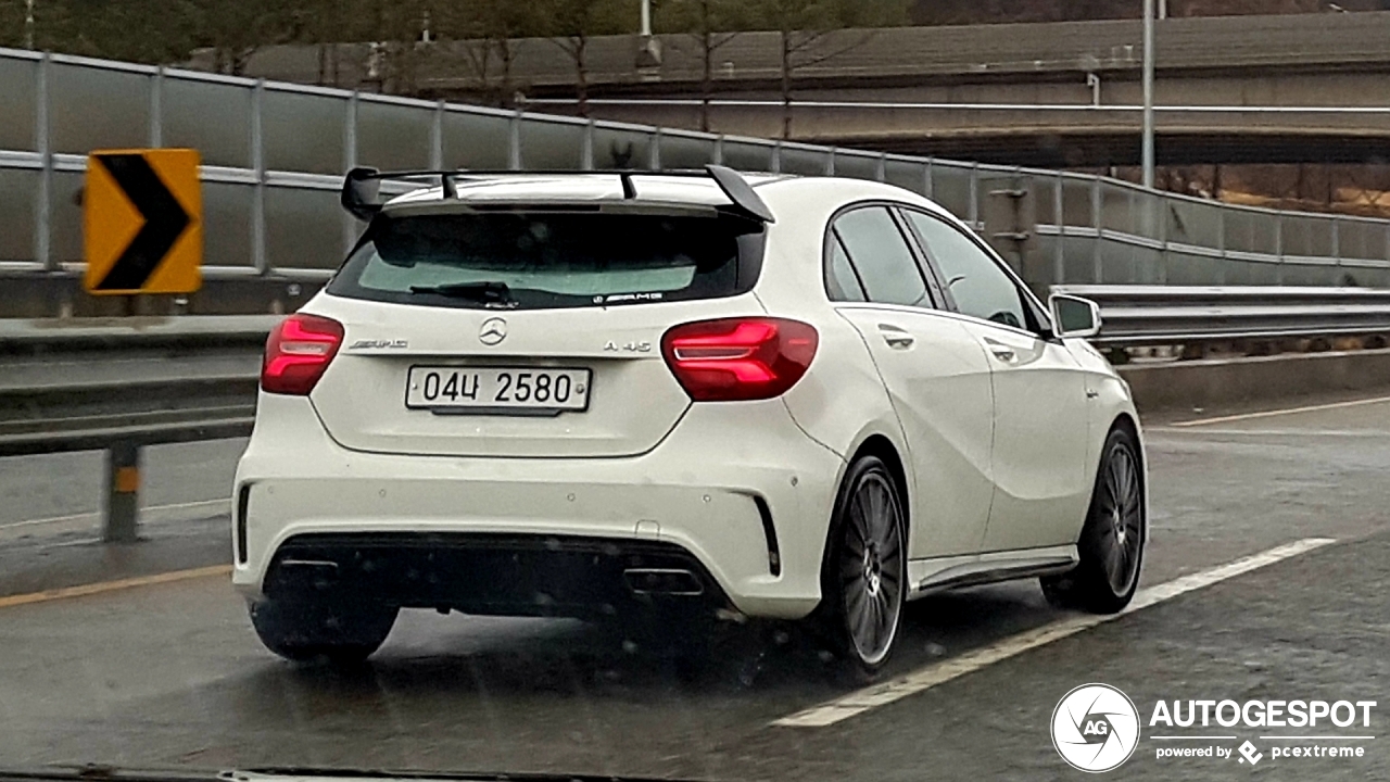 Mercedes-AMG A 45 W176 2015