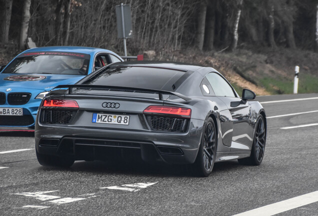 Audi R8 V10 Plus 2015