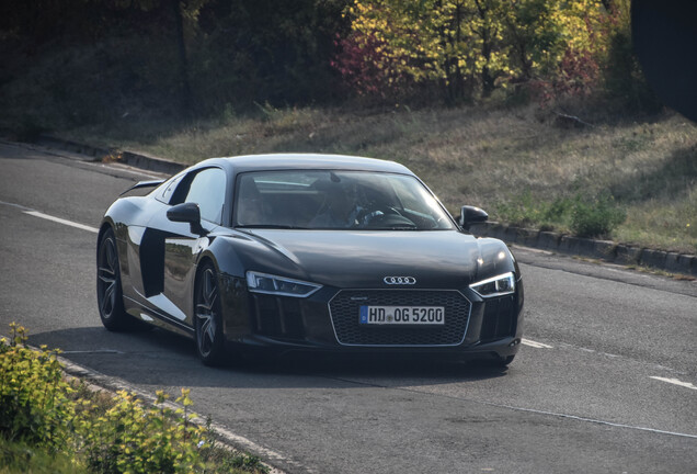 Audi R8 V10 Plus 2015