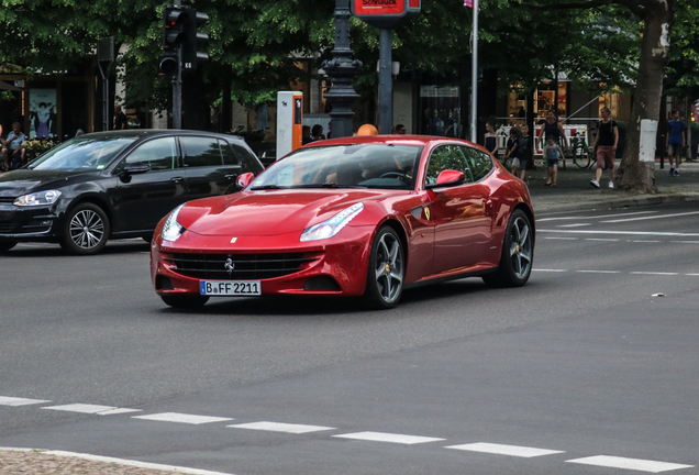 Ferrari FF