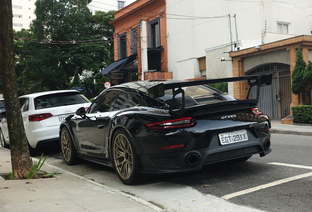 Porsche 991 GT2 RS Weissach Package