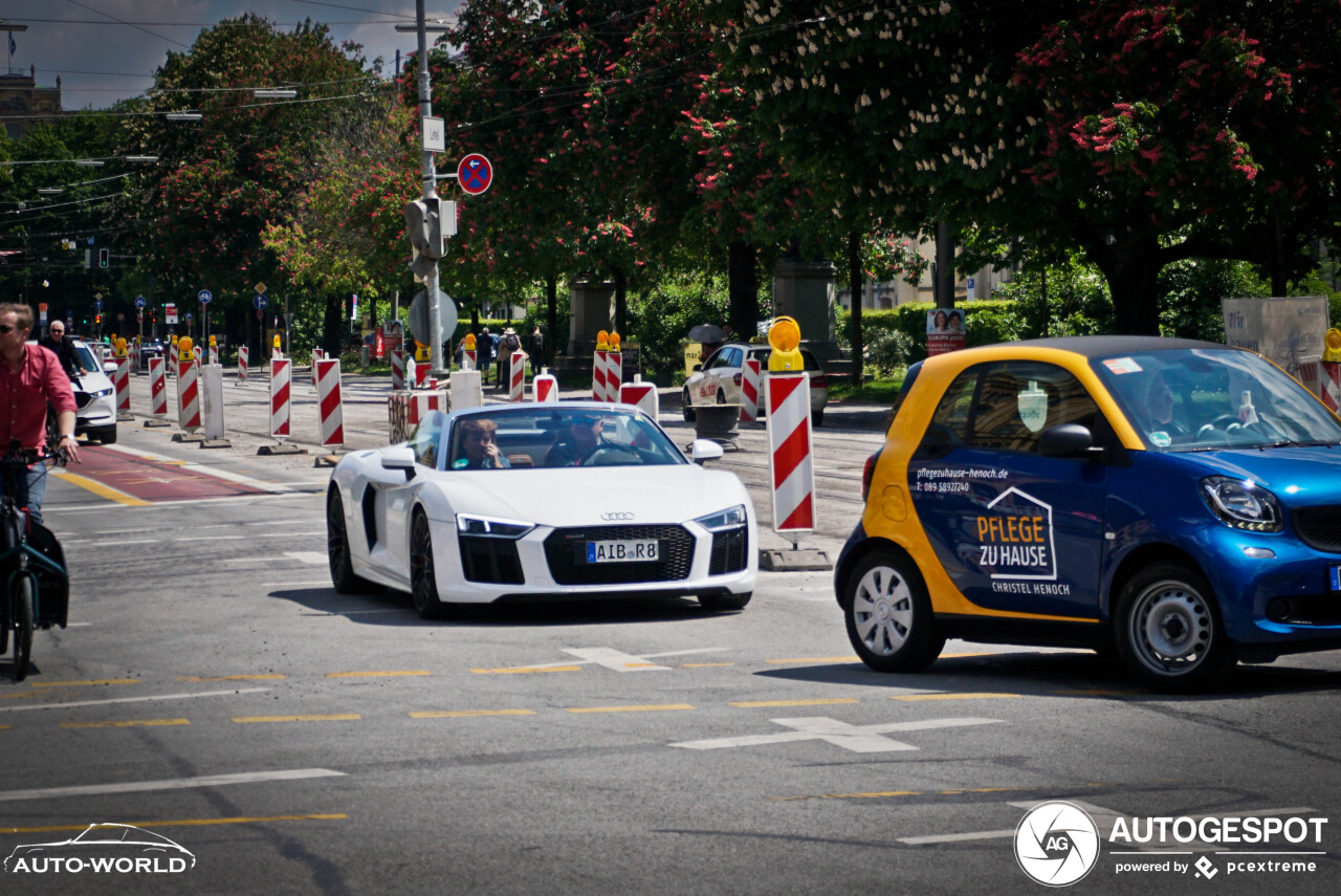 Audi R8 V10 Spyder 2016