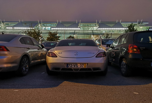 Mercedes-Benz SLS AMG