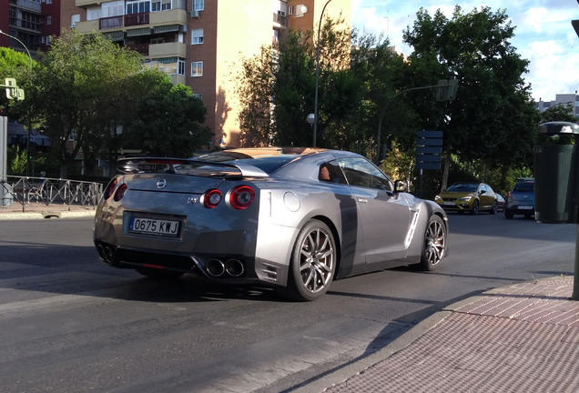 Nissan GT-R 2014