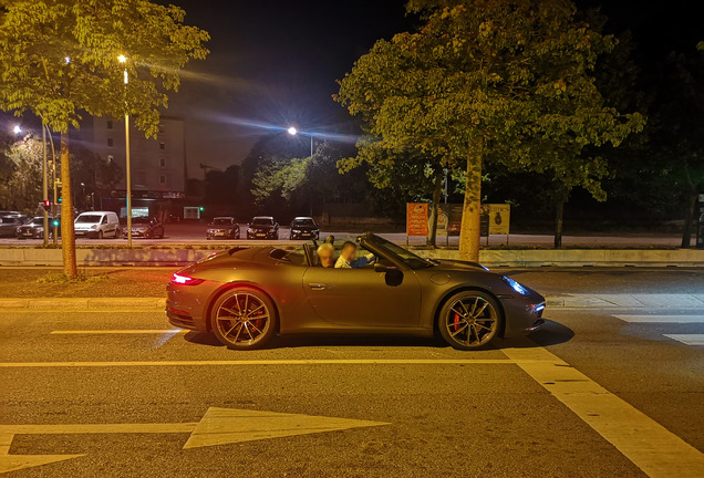 Porsche 992 Carrera 4S Cabriolet