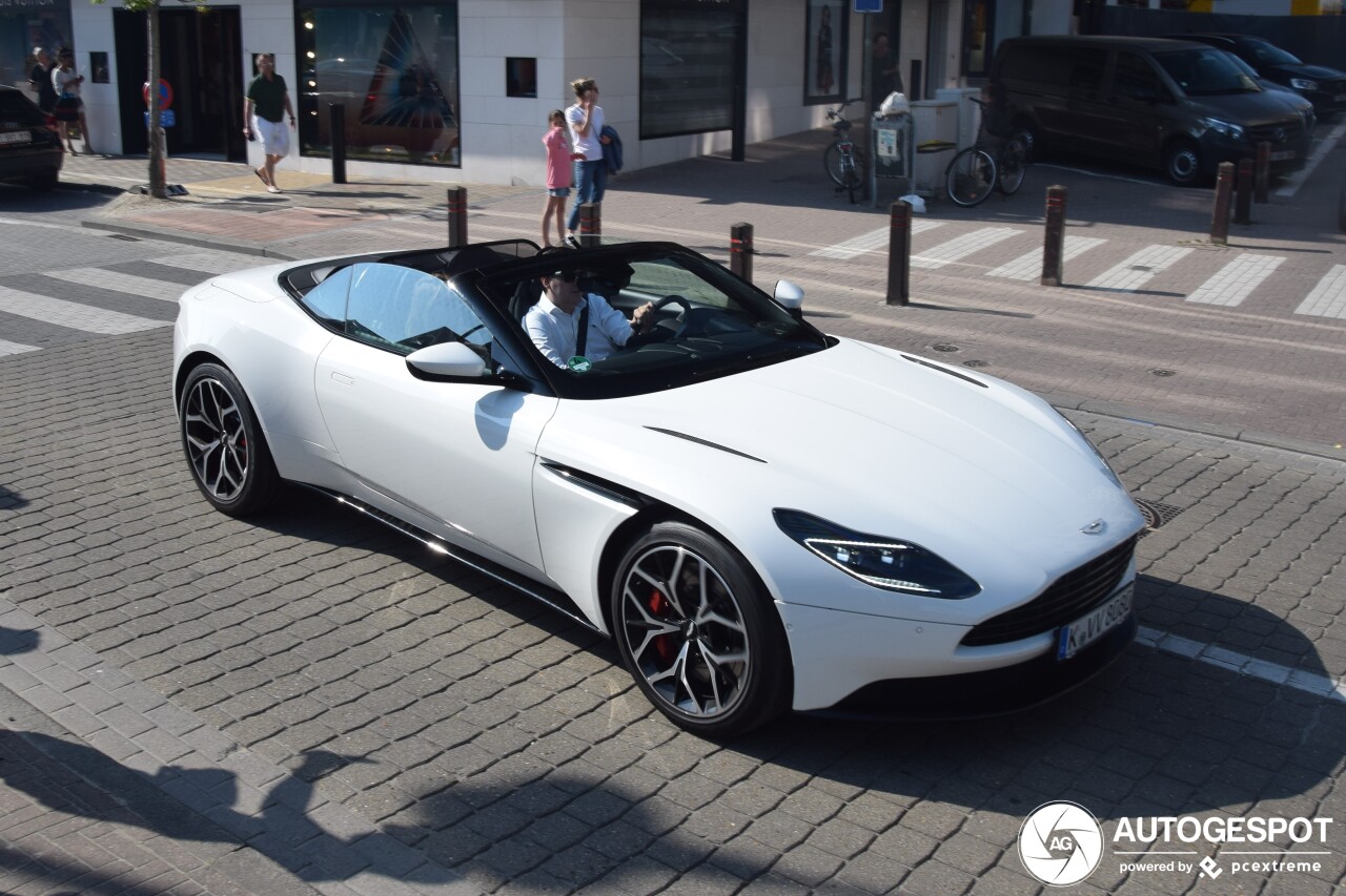 Aston Martin DB11 V8 Volante