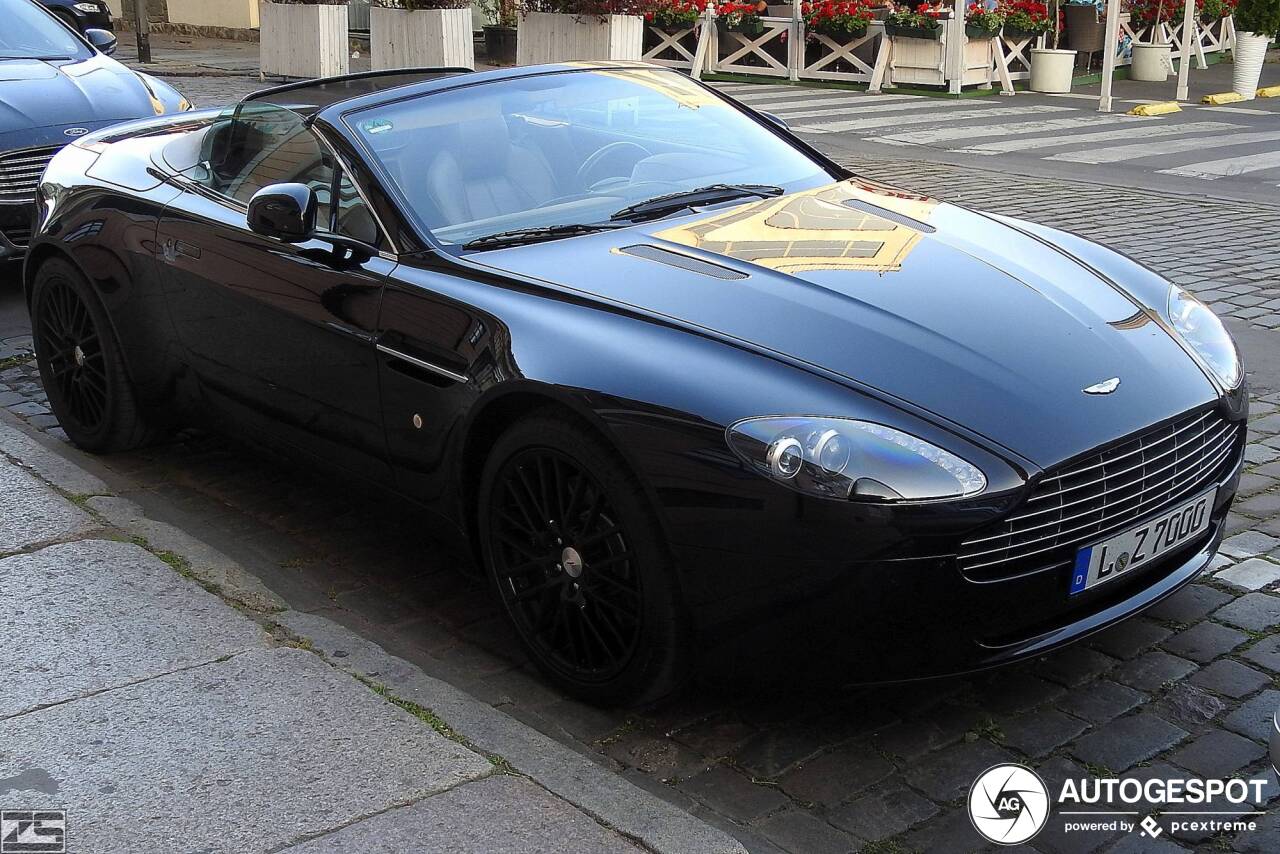 Aston Martin V8 Vantage Roadster