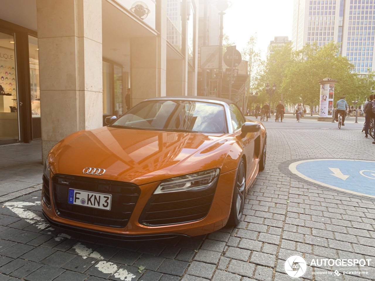 Audi R8 V10 Spyder 2013