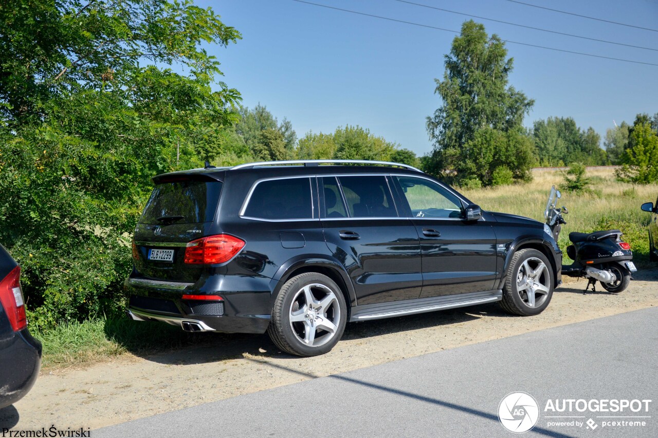 Mercedes-Benz GL 63 AMG X166