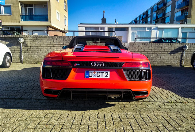 Audi R8 V10 Spyder 2016