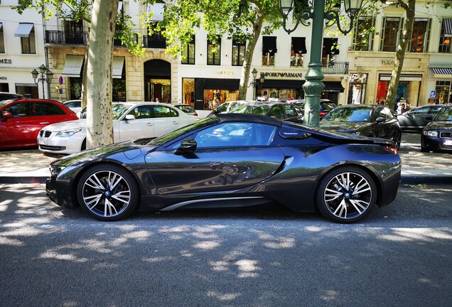 BMW i8 Roadster