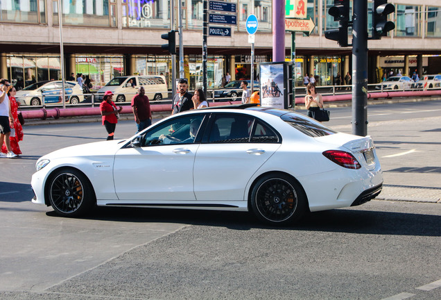 Mercedes-AMG C 63 S W205