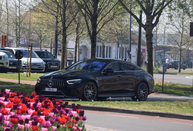 Mercedes-AMG GT 63 S X290