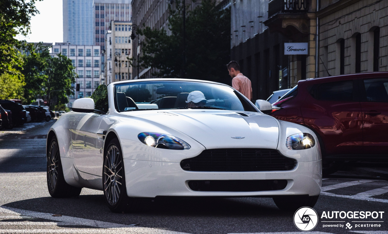 Aston Martin V8 Vantage Roadster