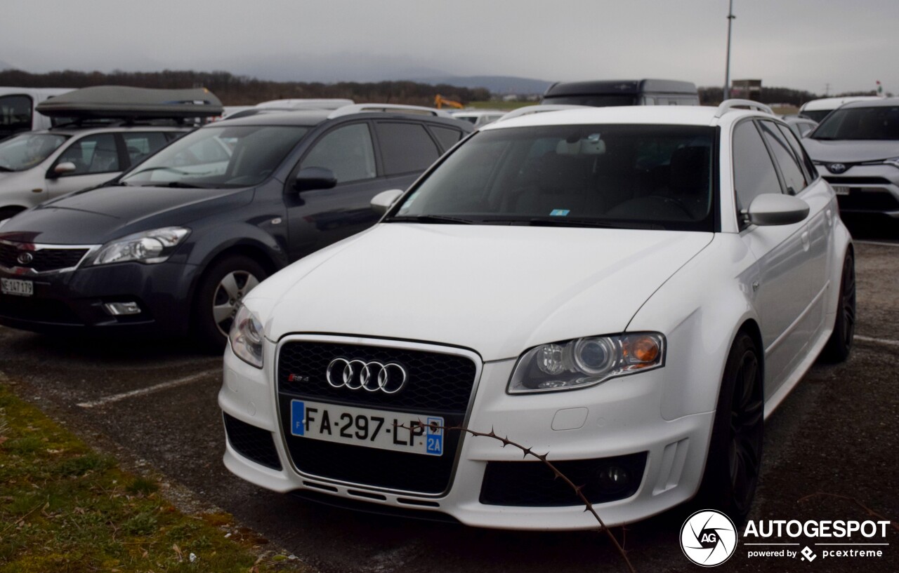 Audi RS4 Avant B7