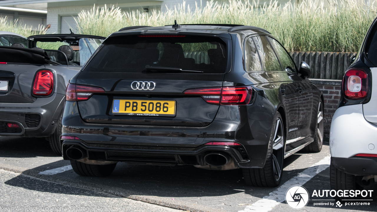 Audi RS4 Avant B9