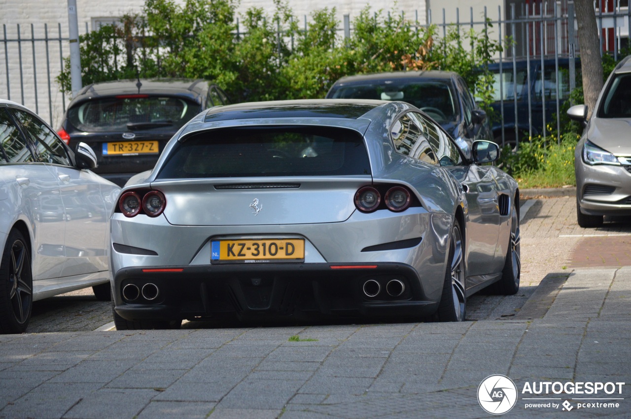 Ferrari GTC4Lusso