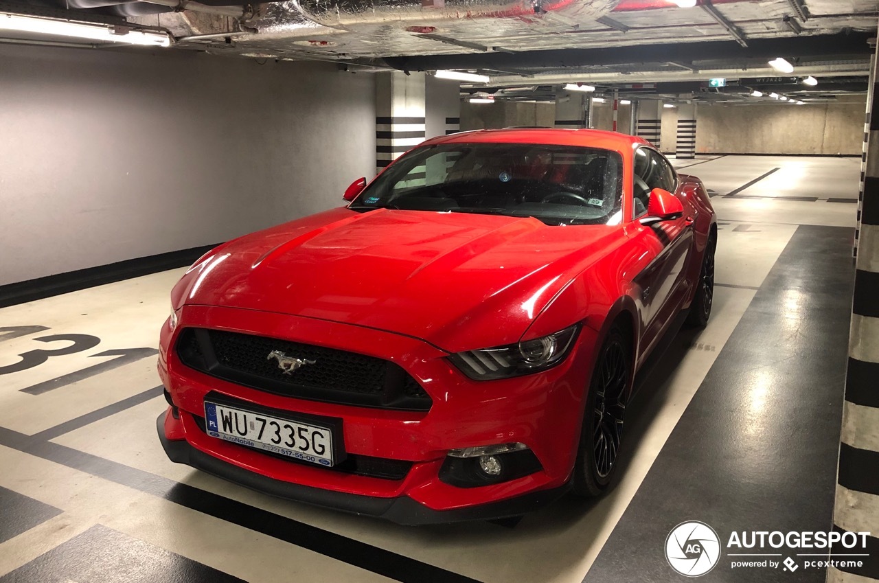 Ford Mustang GT 2015