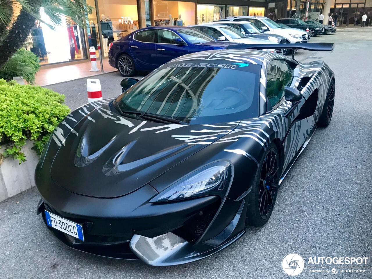 McLaren 570GT