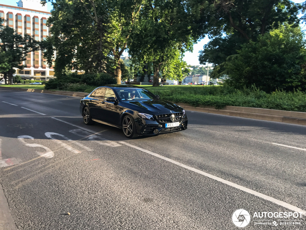 Mercedes-AMG E 63 S W213