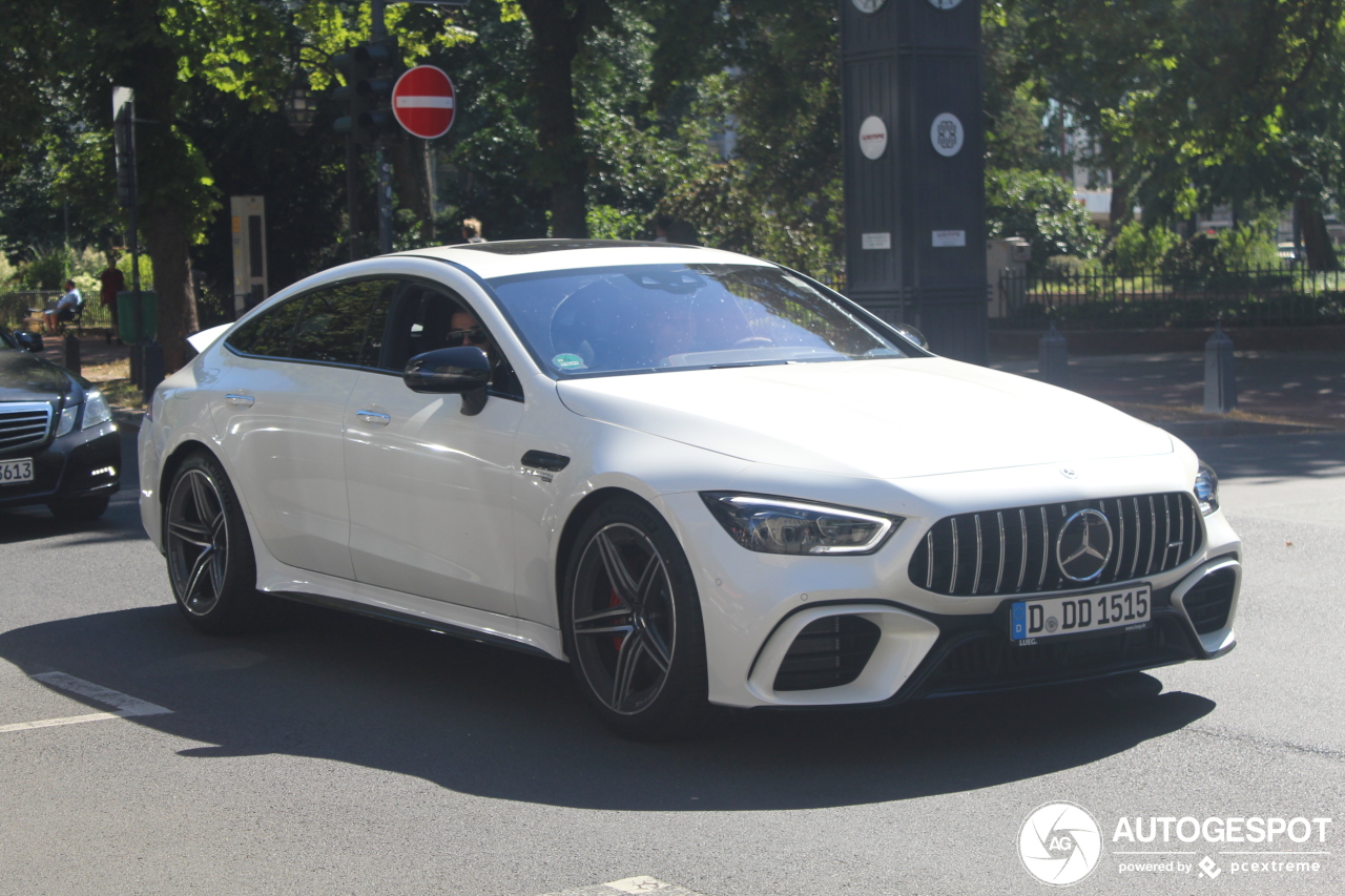 Mercedes-AMG GT 63 X290