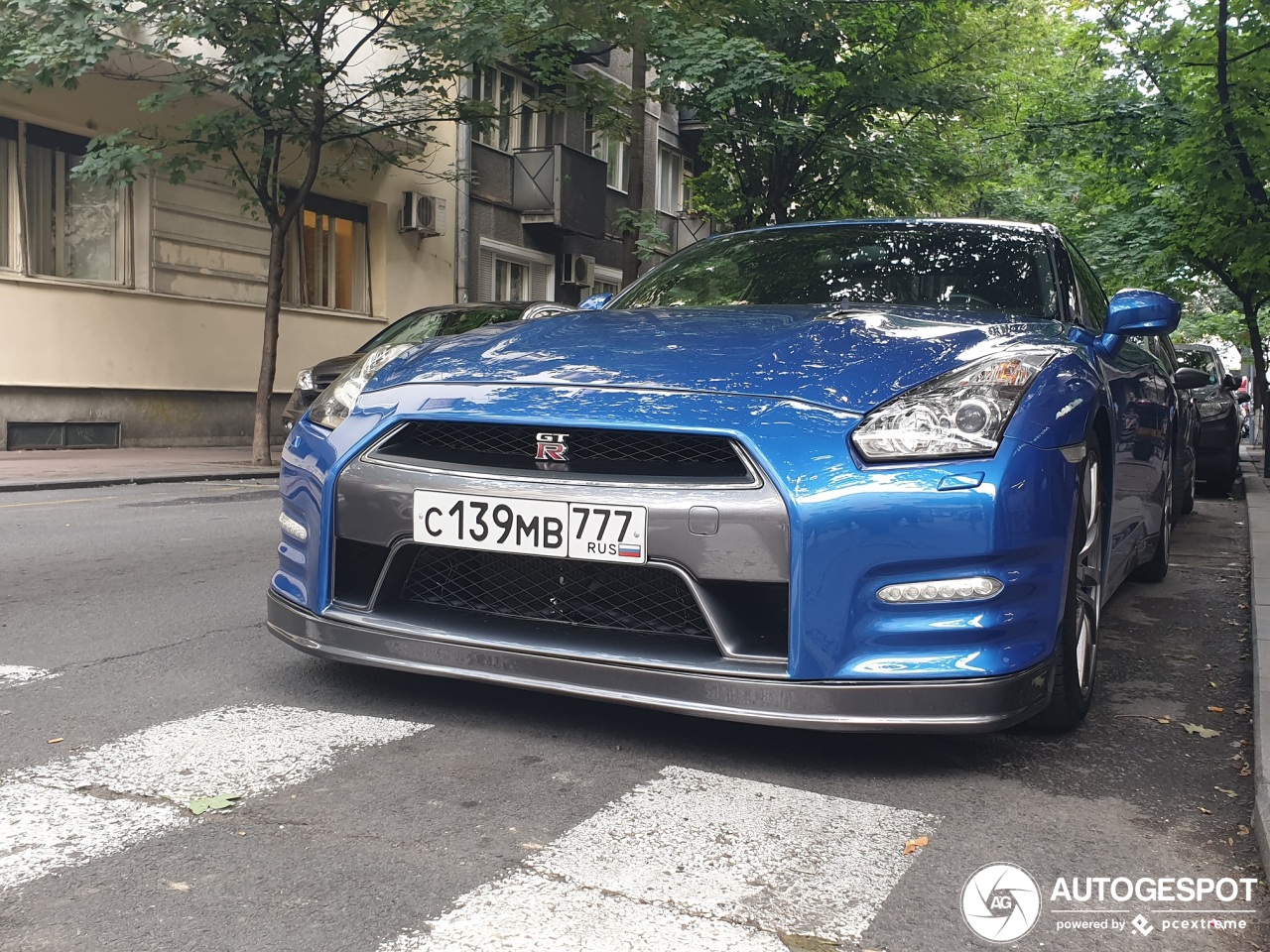 Nissan GT-R 2012