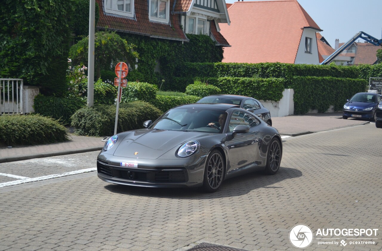 Porsche 992 Carrera 4S