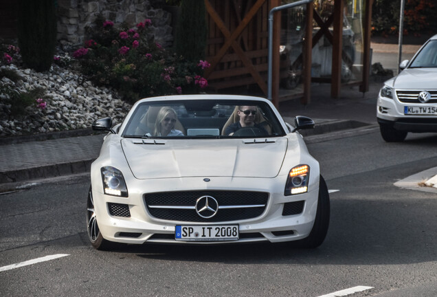 Mercedes-Benz SLS AMG GT Roadster