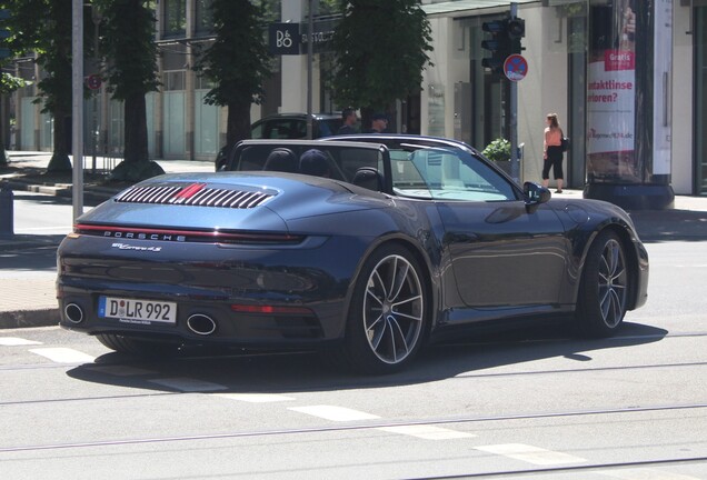 Porsche 992 Carrera 4S Cabriolet