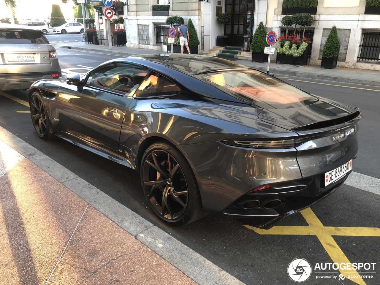 Aston Martin DBS Superleggera