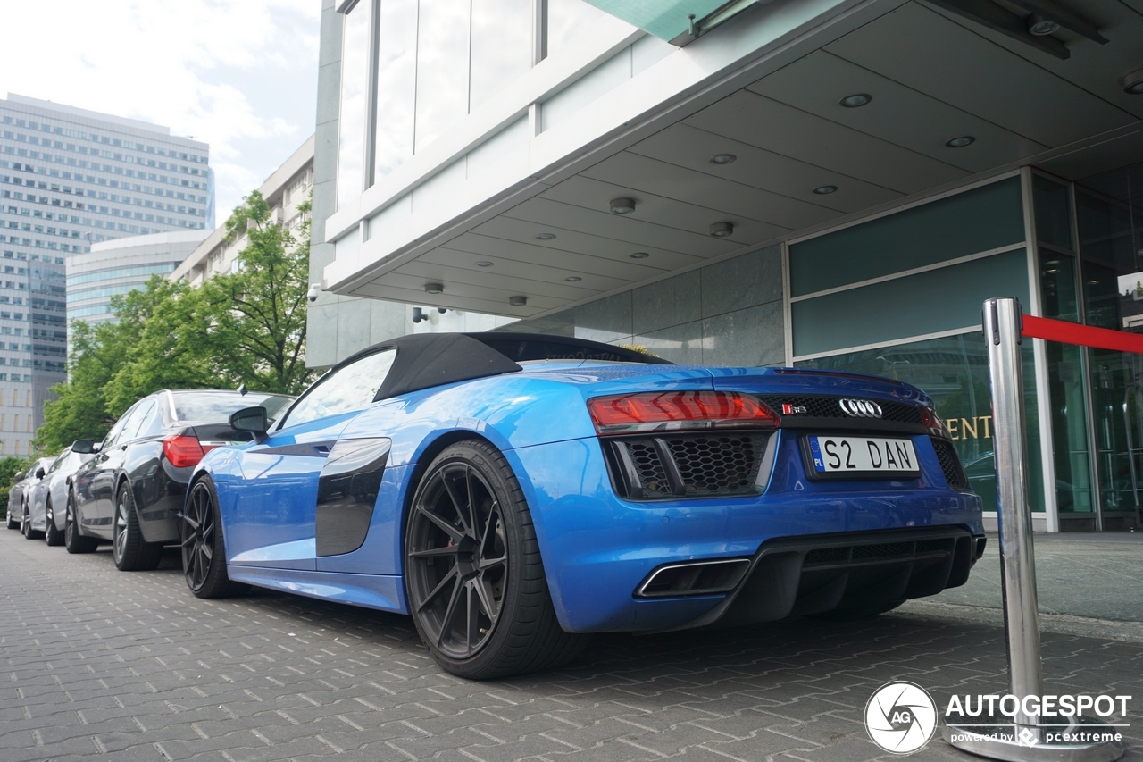 Audi R8 V10 Spyder 2016