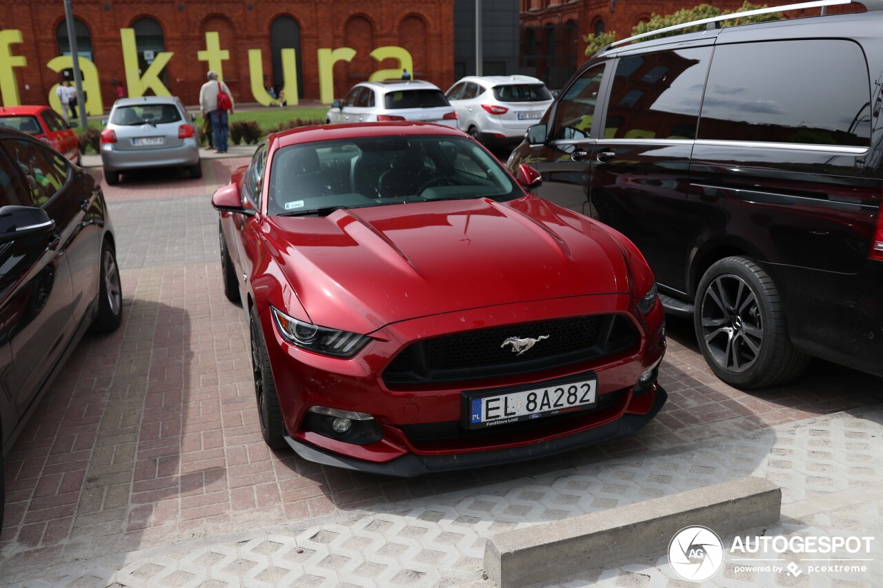 Ford Mustang GT 2015