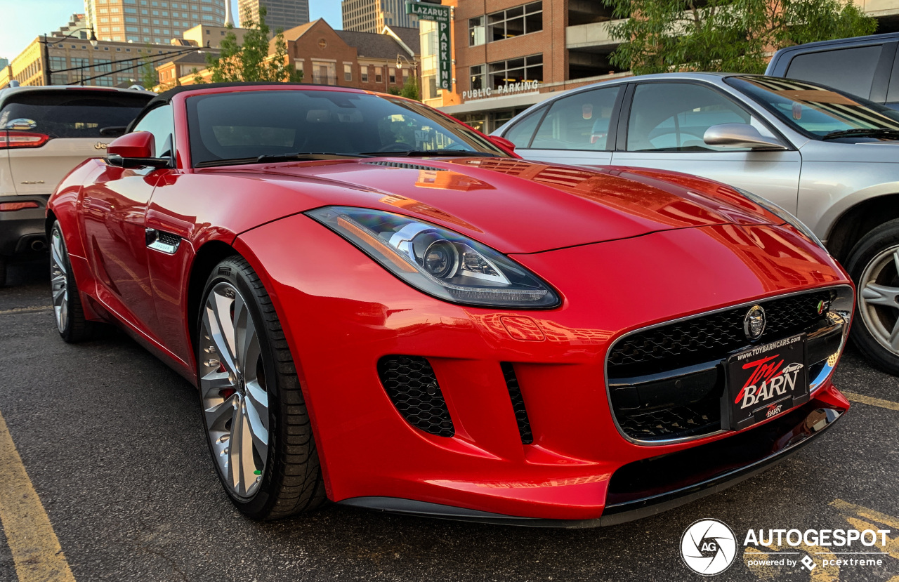 Jaguar F-TYPE S Convertible