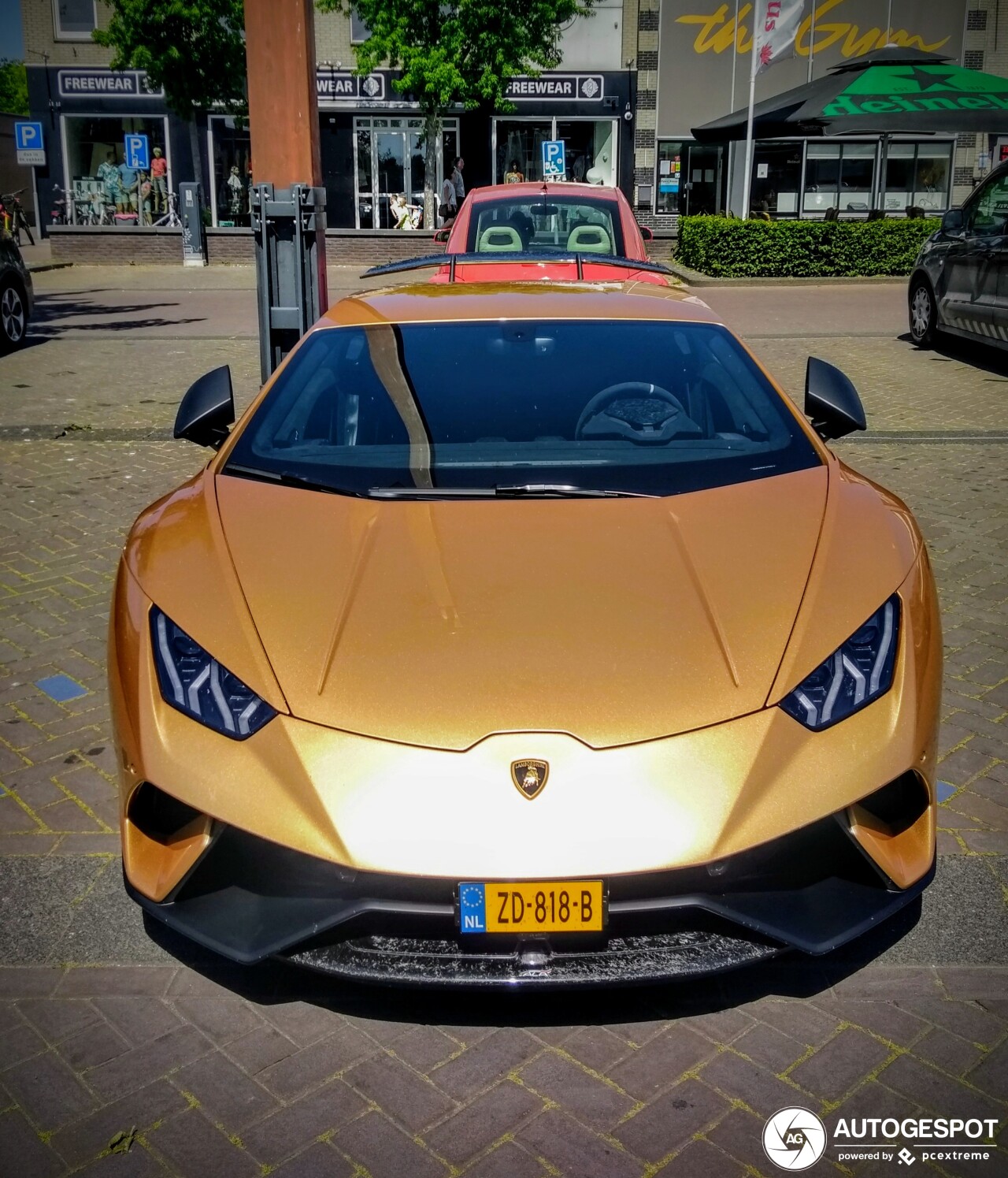 Lamborghini Huracán LP640-4 Performante