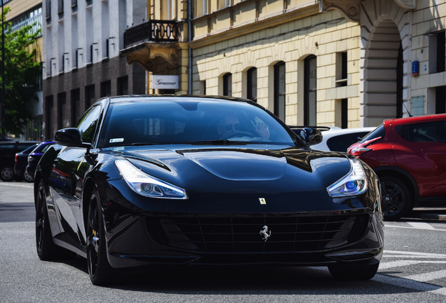 Ferrari GTC4Lusso