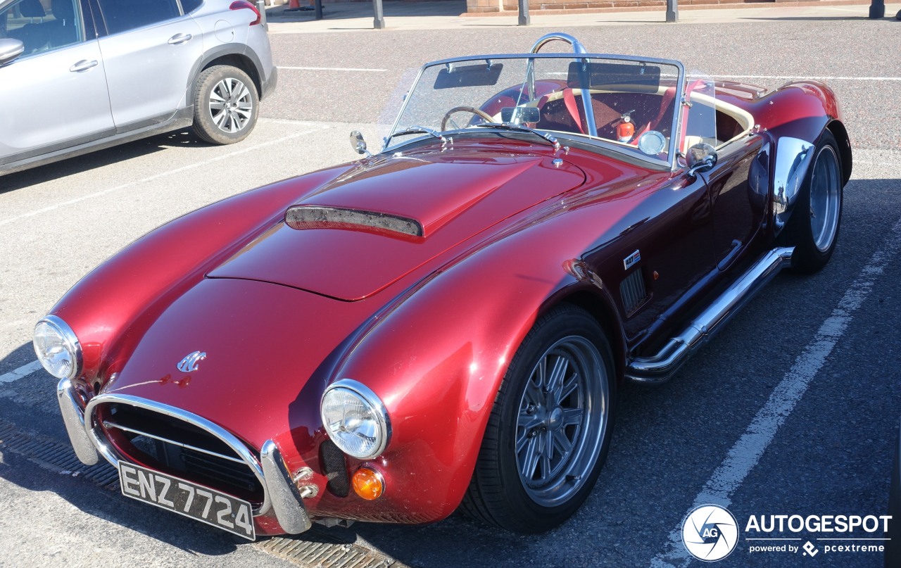 AC Cobra 427