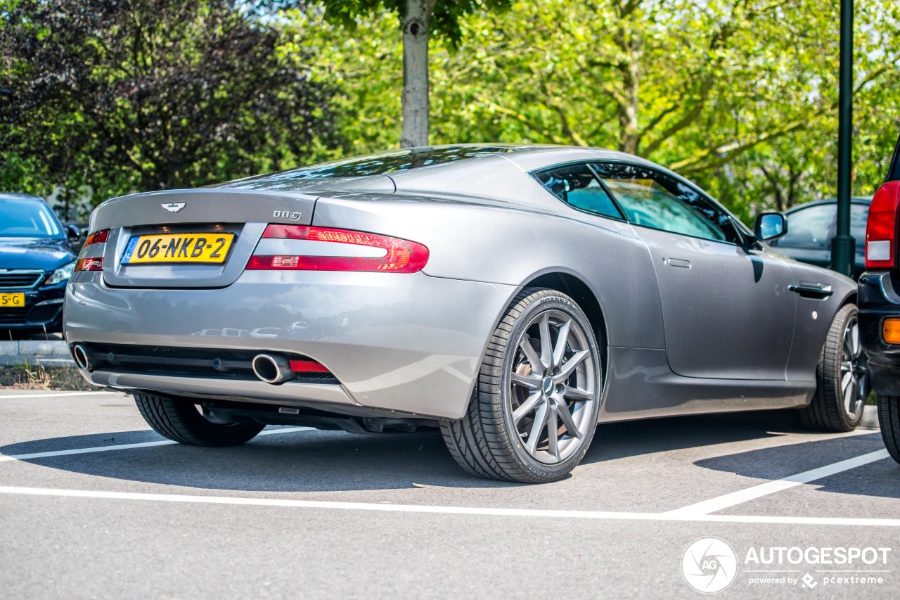 Aston Martin DB9