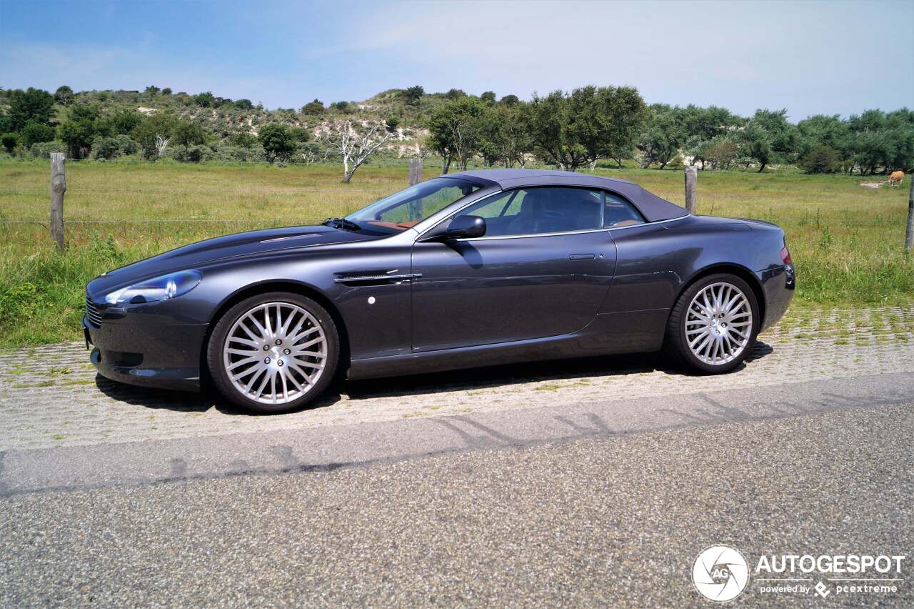 Aston Martin DB9 Volante