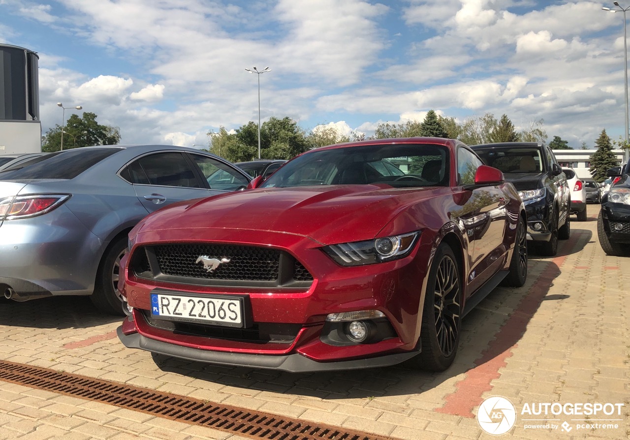 Ford Mustang GT 2015